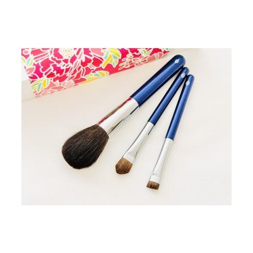 ふるさと納税 美容 広島県 熊野町 熊野化粧筆 凪定番3本セット 熊野筆ほうこどう メイクブラシ 化粧筆 ファンデーションブラシ アイシャドーブラシ 熊野筆 伝…