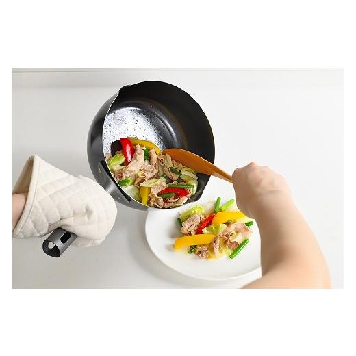 ふるさと納税 雑貨・日用品 新潟県 燕市 EM-111 燕三 IH対応 鉄共柄いため鍋18cm