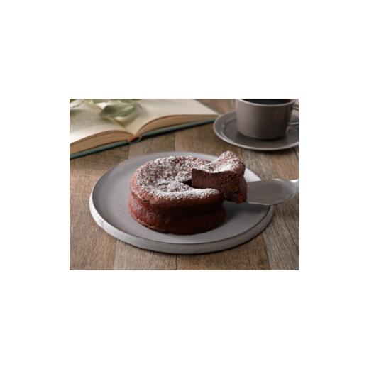 ふるさと納税 ケーキ・カステラ 東京都 千代田区 健康志向のあなたに贈る濃厚ガトーショコラ4号サイズ 1721680