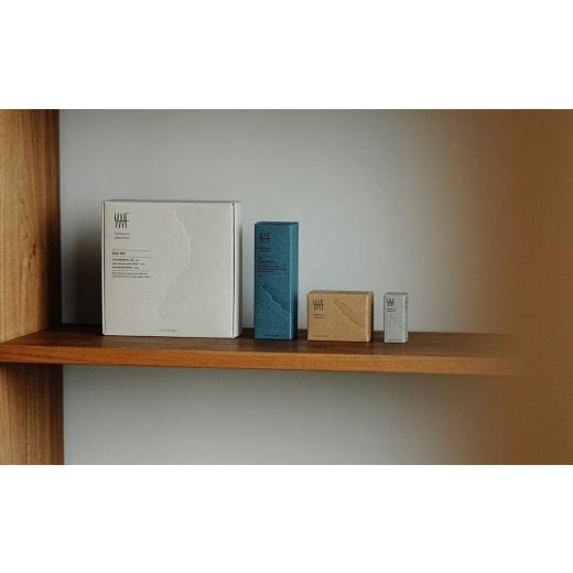 ふるさと納税 アロマ・入浴剤 アロマ用品 兵庫県 淡路市 BOX SET (maf essential oil tea tree + maf cold process soap MA + maf room spray No.01)の画像