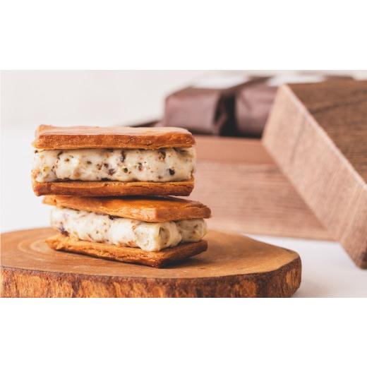 ふるさと納税 焼菓子・チョコレート クッキー 東京都 渋谷区 ミシュラン9年連続一つ星 レストランより贅沢スイーツ ラチュレのレーズンバターサンド(6個入り…