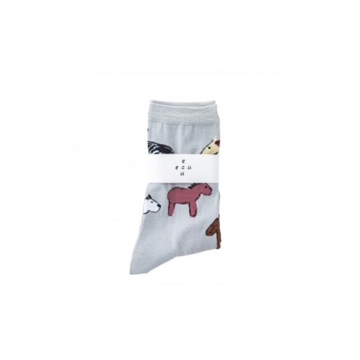 ふるさと納税 小物 群馬県 桐生市 ezu horses chattering socks 靴下 おしゃれ ジャガード編み お馬 1735272