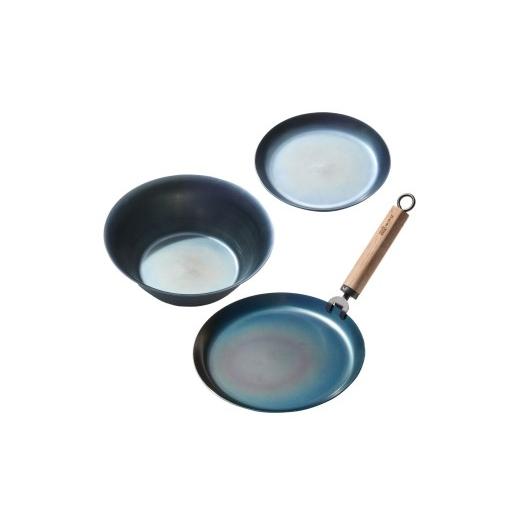 ふるさと納税 食器・グラス 小皿 大阪府 八尾市 E161 WAQ TAKIBING FRYPAN 3点セット 鉄 フライパン 藤田金属 FUJITA 24.5cm 18.5cm 22cm アウトドア キャンプ…