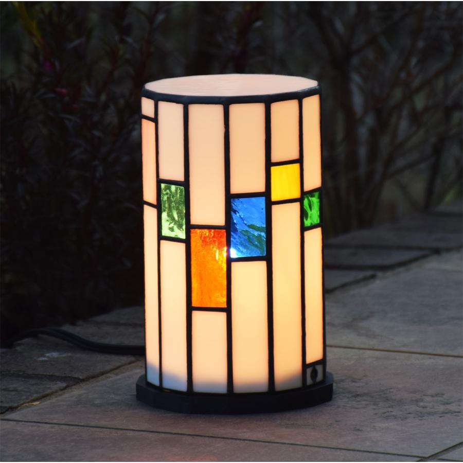ガーデンライト あんどん ストライプ 防雨型 ステンドグラス ガーデンランプ 庭園灯 外灯 エクステリア 屋外照明 Led対応 洋風 和風 ガーデン照明 おしゃれ Andon Stripe1 ステンド ガーデンライトの店風山 通販 Yahoo ショッピング