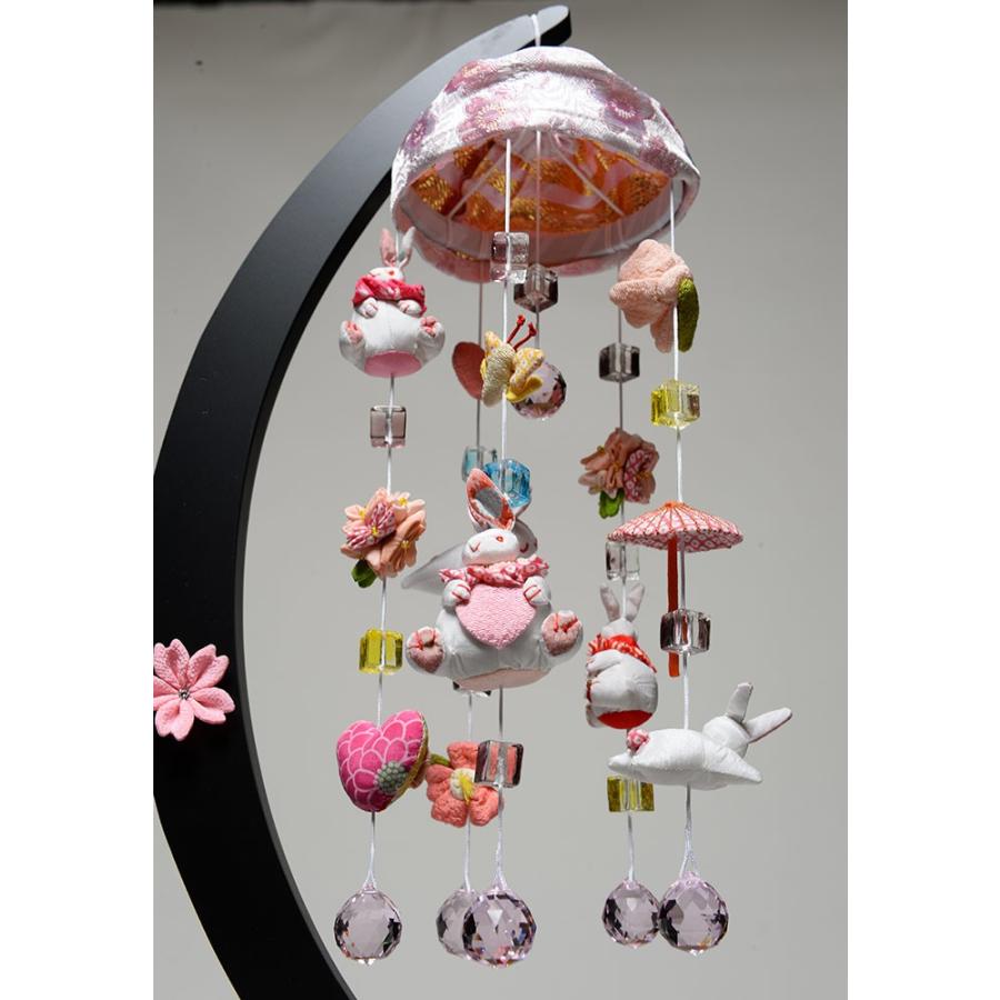 つるし飾】【ひな人形】つるし雛うさぎとミラーボール三日月卓上飾