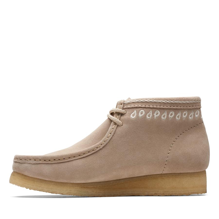 並行輸入品】Clarks Mens Wallabee Boot Sand Beige | 26171993
