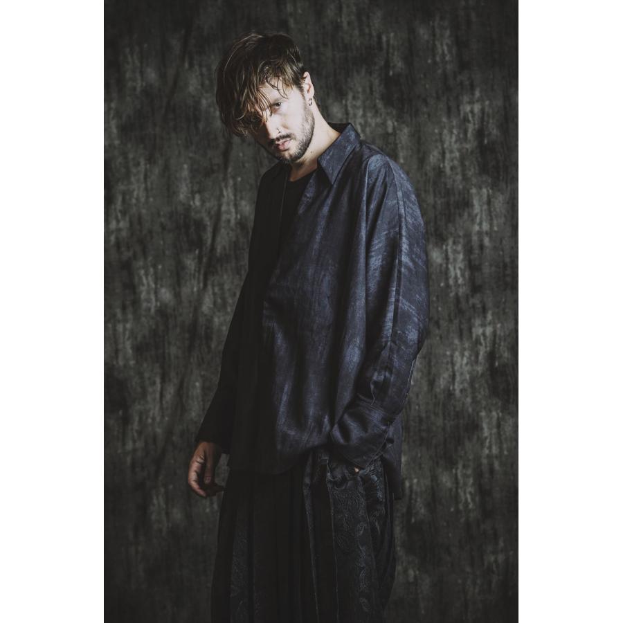 NO ID.（ノーアイディー） アンイーブンプリントV／Nドルマン