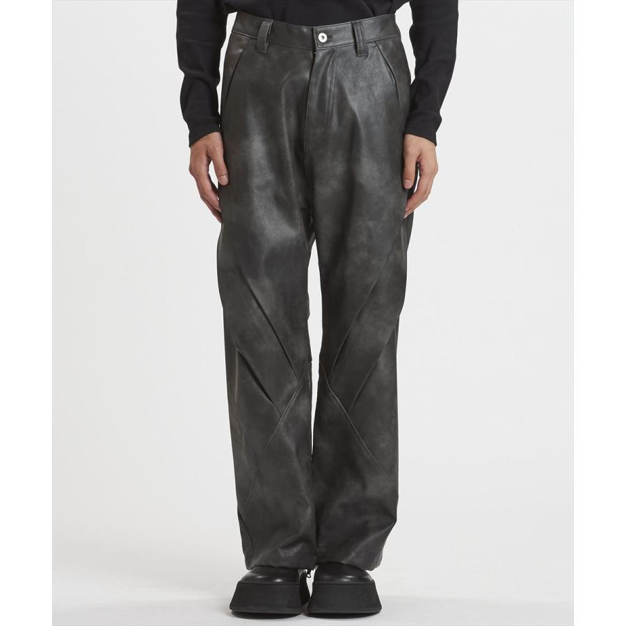 ノーアイディー（NO ID．）/シンセティックレザーZIPフレアPT(パンツ) NO ID.（ノーアイディー） シンセティックレザーZIPフレアPT