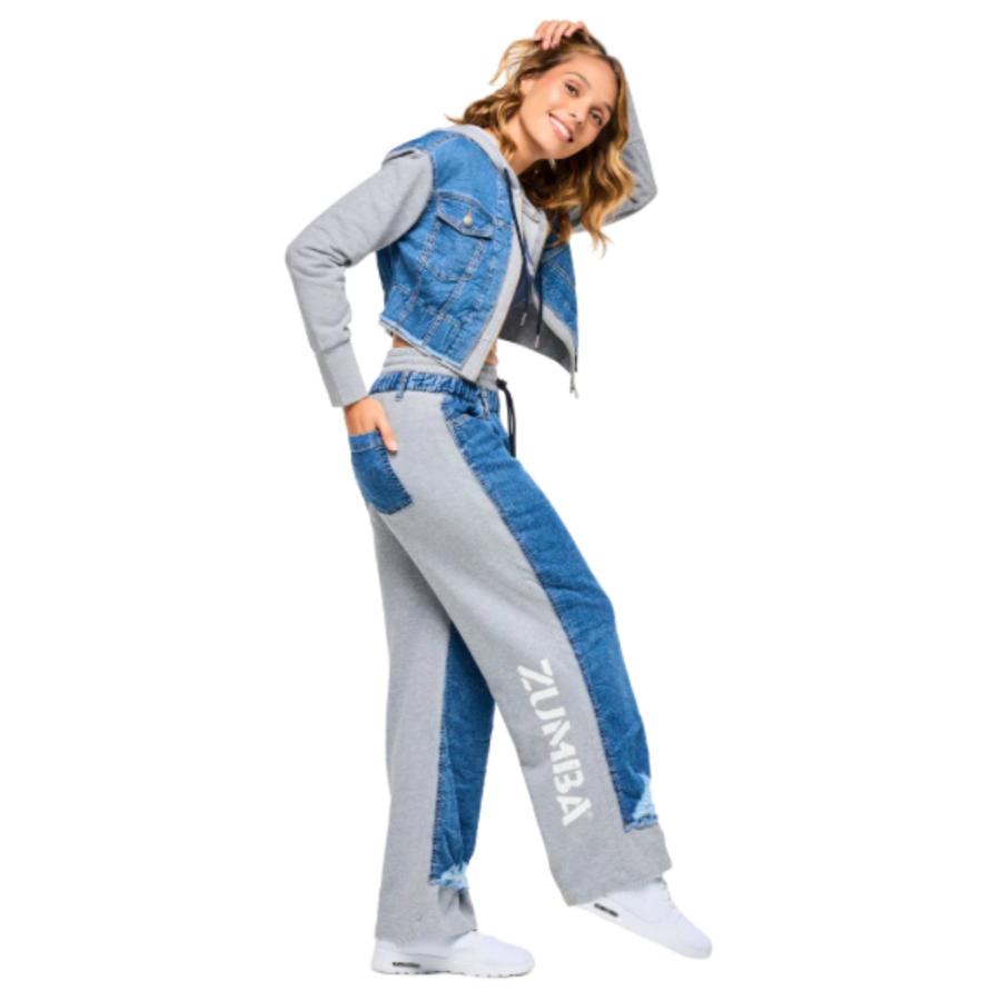 ズンバ（ZUMBA） ロゴ クロップ丈 ジップアップ フーディー 取り寄せ