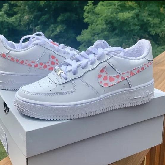 55 以上節約 ナイキ Nike エアフォース 1 ハート ペイント カスタム エアフォースワン Air Force 1 メンズ レディース スニーカー プレミアム Karmagazine Net