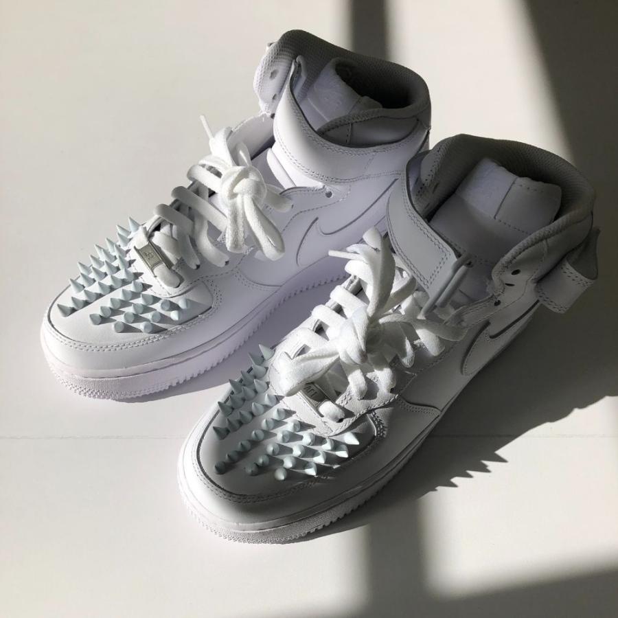 スニーカーカスタムサービス スタッズ スパイク カスタムスニーカー