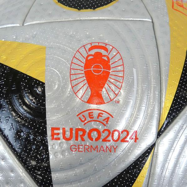 adidas（アディダス） フースバルリーベ フィナーレ プロ AF590F