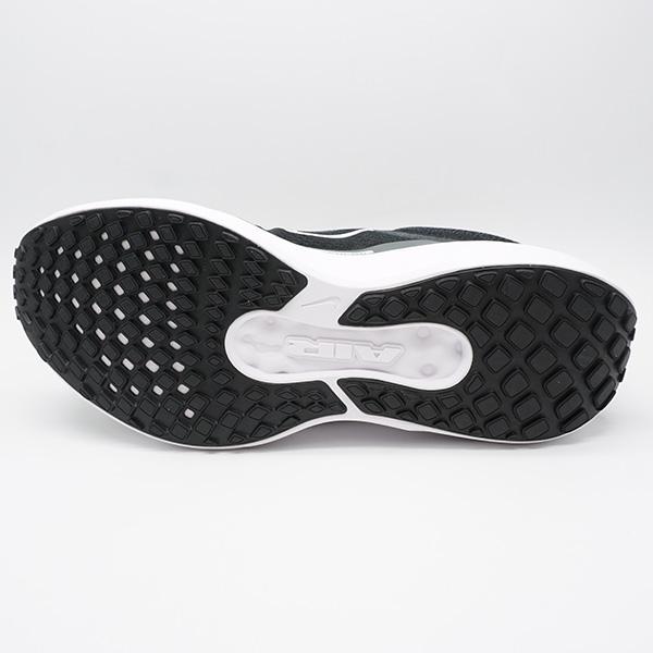 NIKE（ナイキ） エア ウィンフロー11 NIKE FJ9509-001 ブラック