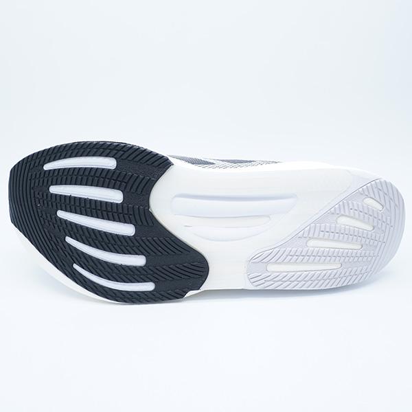 adidas（アディダス） SUPERNOVA SOLUTION adidas ID3601 フットウェアホワイト ランニングシューズ ...