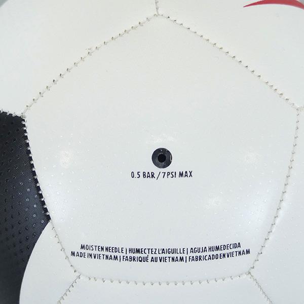 NIKE（ナイキ） 【送料無料】 浦和レッズ UR SKILLS ボール II7032-100