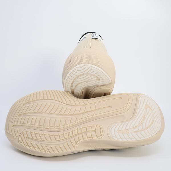りう adidas（アディダス） レディース ランニングシューズ SUPERNOVA RISE