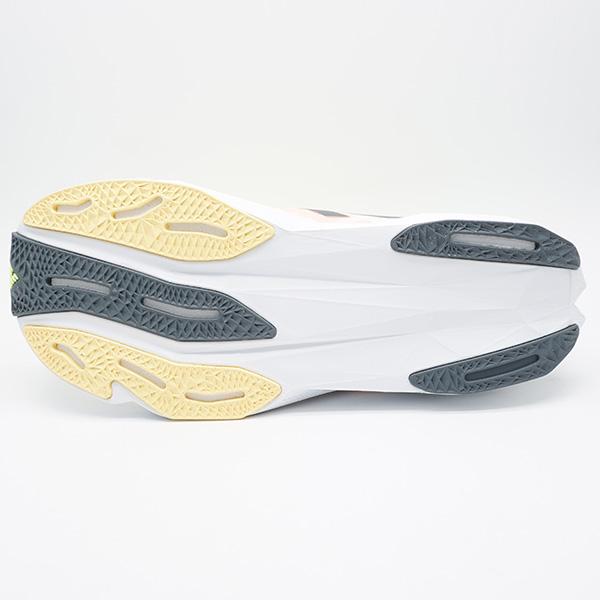 美品　FuelCell Pvlse v1 MFCNPBM NEW BALANCE FUELCELL PVLSE V1 - MEN - Le Coureur