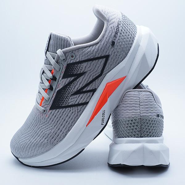 New Balance（ニューバランス） FuelCell Propel v5 New Balance 