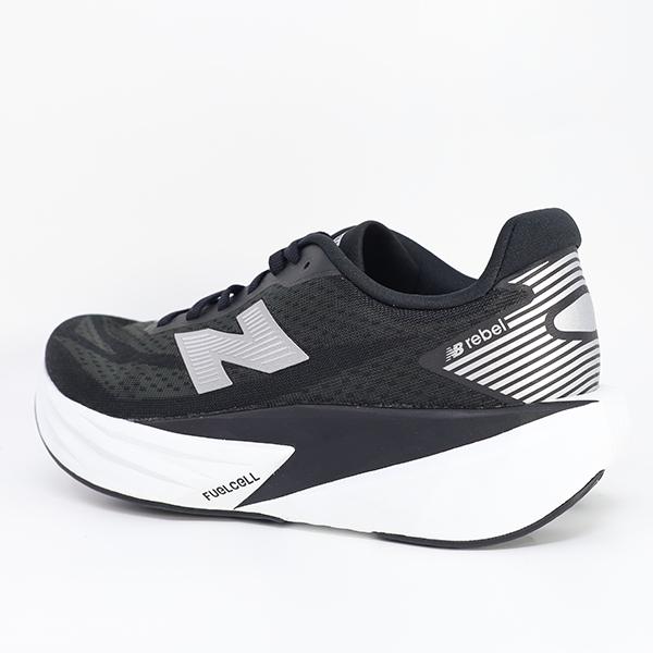 New Balance（ニューバランス） メンズランニングシューズ FuelCell
