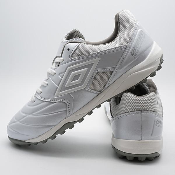 umbro（アンブロ） アクセレイターTR WIDE umbro UF2VJB03WW ホワイト