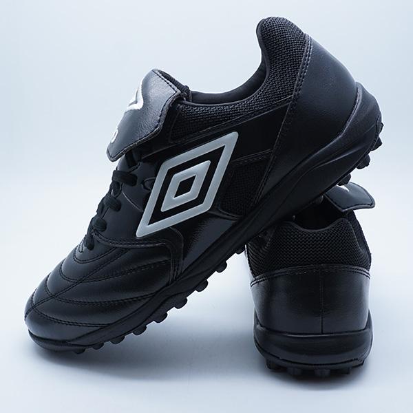 umbro（アンブロ） アクセレイター TR LT WIDE umbro UF5FCST2M-BKWH