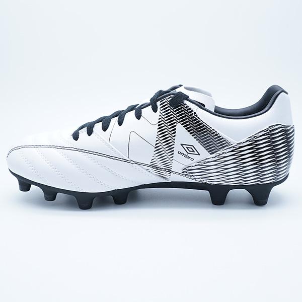 umbro（アンブロ） アクセレイター HG umbro UF5SFCB3M-WHBK ホワイト