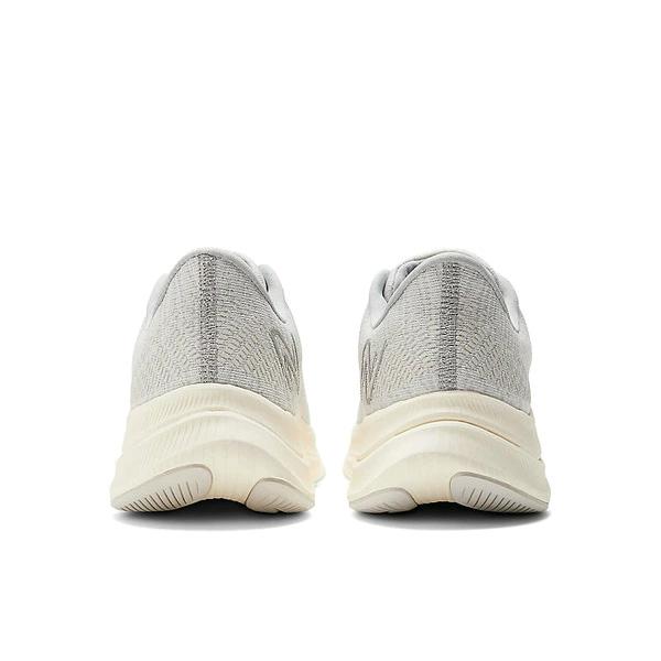 New Balance（ニューバランス） FUELCELL PROPEL プロペル V4 New 