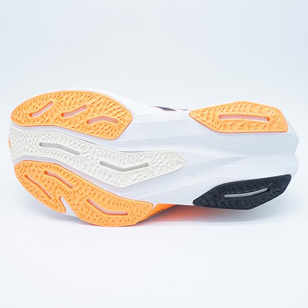 New Balance FuelCell Rebel v4 ニューバランス WFCXCN4-B