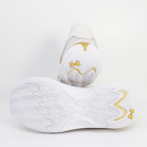 UNDER ARMOUR（アンダーアーマー） バスケットボールシューズ UA