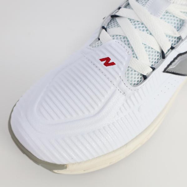 New Balance ニューバランス バスケットボールシューズ Fresh