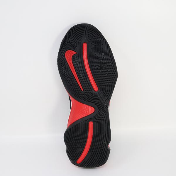 NIKE（ナイキ） バスケットボールシューズ バッシュ ヤニス