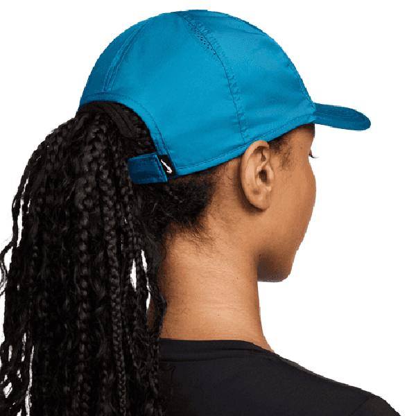 NIKE（ナイキ） アンストラクチャード フェザーライト キャップ 帽子
