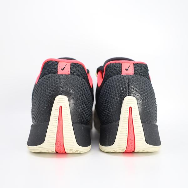 NIKE（ナイキ） メンズ バスケットシューズ バッシュ NIKE S.T. FLARE