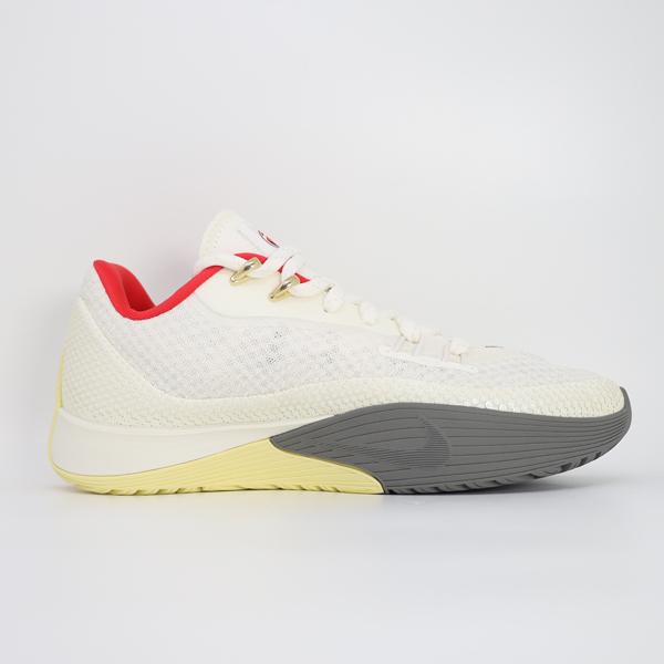 NIKE（ナイキ） メンズ バスケットシューズ バッシュ NIKE S.T. FLARE