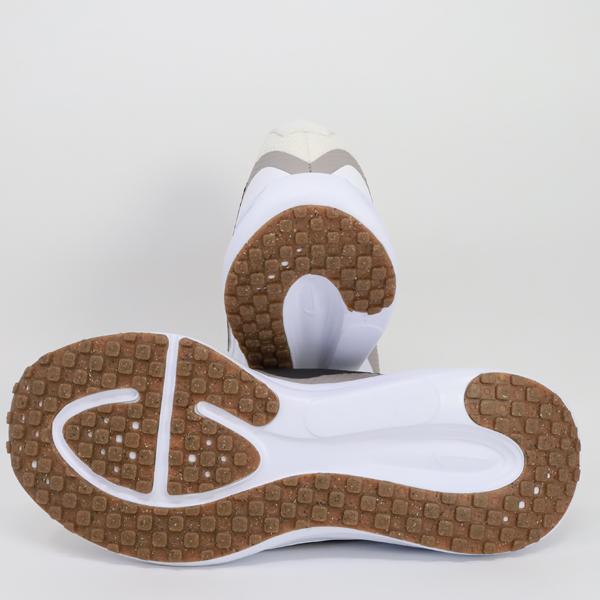 NIKE（ナイキ） レボリューション8 REVOLUTION 8 メンズ ランニング