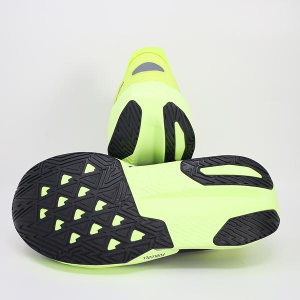 New Balance（ニューバランス） フューエルセル レベル FuelCell Rebel