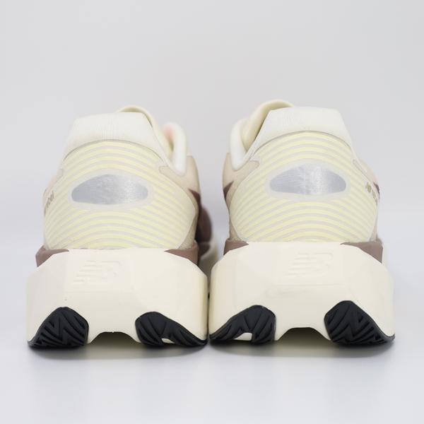 ニューバランス　ランニングシューズ　MFCXLY5 New Balance FuelCell Rebel v5 ニューバランス New Balance MFCXLY5-D ブラウン