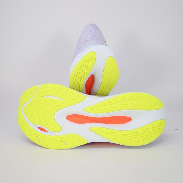 New Balance FuelCell トレーニングシューズ軽量 クッション性 New Balance FuelCell トレーニングシューズ軽量 クッション性