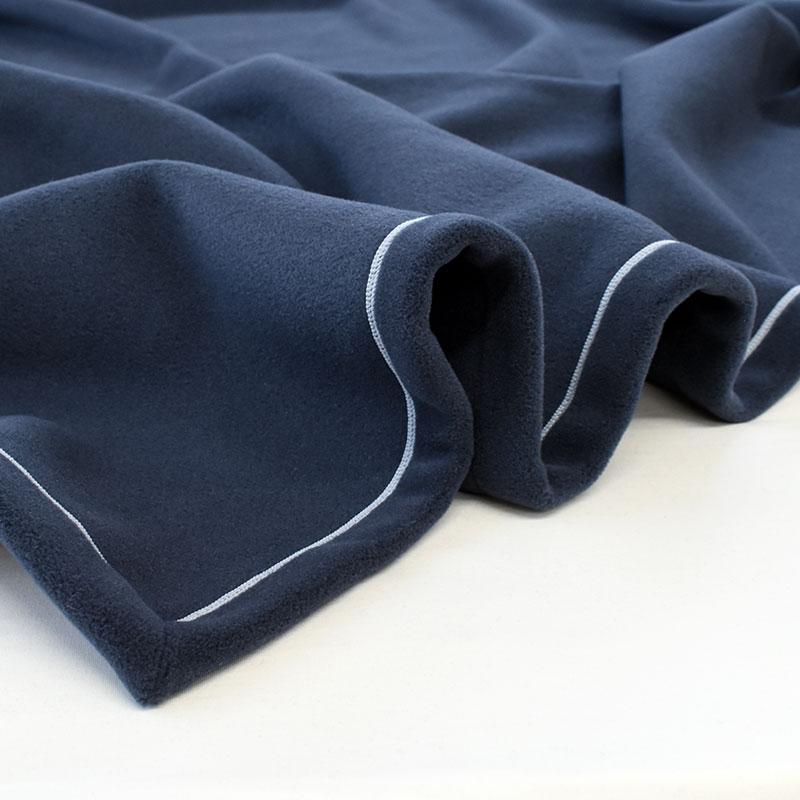 日本製 ポーラテック 300 フリース 毛布 150×210ｃｍ ブランケット 楽天市場】ポーラテック 毛布 Classic300 重さ約1.15kg 日本製