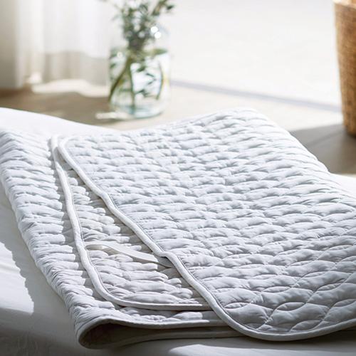 西川 ベッドパッド セミダブル 日本製 洗えるベッドパット 東京西川 西川産業 ウールSD 200cm用 セミダブル