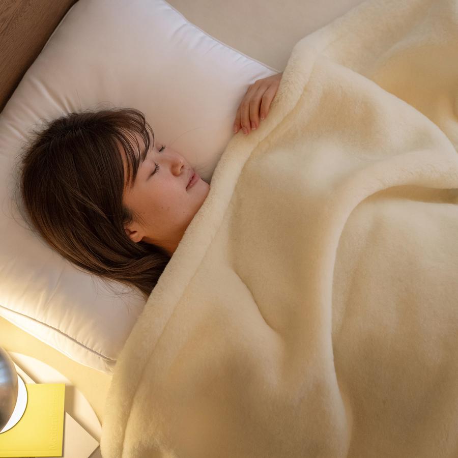 クリーニング済み】泉大津産 毛布 洗える ふんわりウールマイヤー掛け