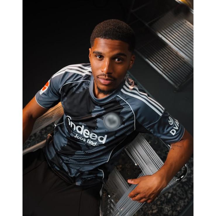 1セットから販売☆フランクフルトサード(パンツ黒) 2025-2026年 モデル