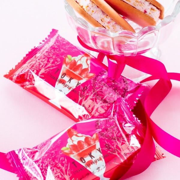 TokyoBakedBase イチゴパフェサンドクッキー 16個入 | 東京 TokyoBakedBase イチゴパフェサンドクッキー 16個入 | 東京