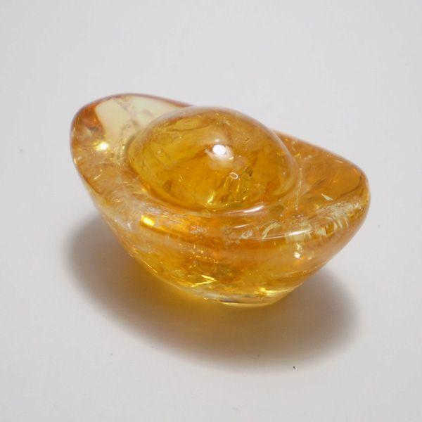 シトリン（黄水晶）の元宝（げんぽう）”金塊”を意味する元寶で財運