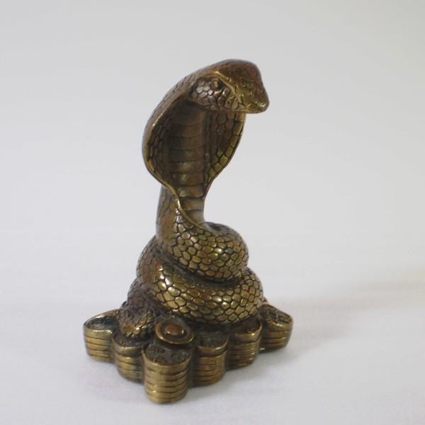 蔵出し/風水コブラ】風水金運財運アップ 金色の金銭コブラの置物