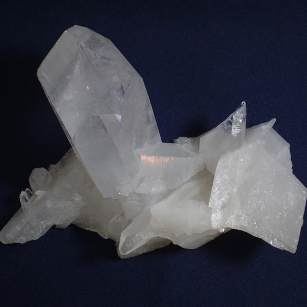 逸品】天然石 水晶（クォーツ）クラスター [ブラジル産] 存在感のある