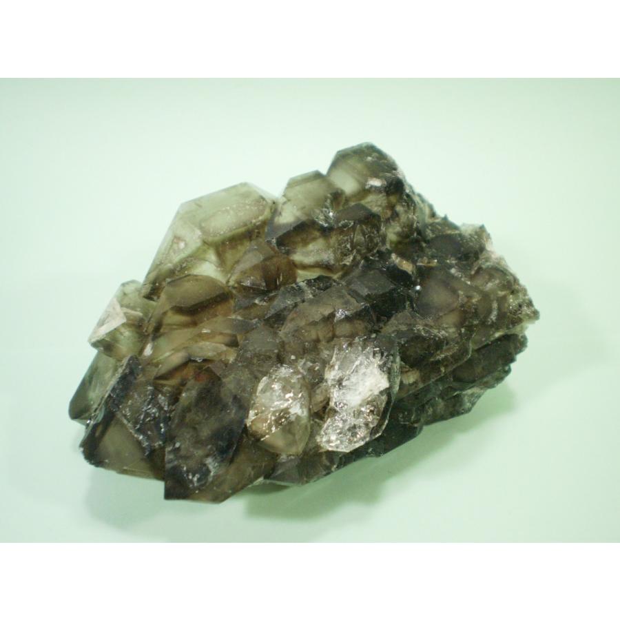 最新作売れ筋が満載 エレスチャル水晶（アリゲータークォーツ）の原石 浄化の石最強のエネルギーを持つ水晶 宝石ルース、裸石