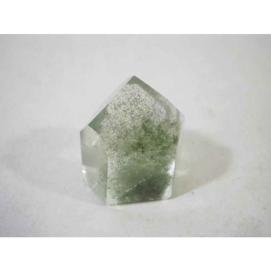 ガーデンクォーツポイント （庭園水晶六角柱）天然石 かいい 原石 苔  