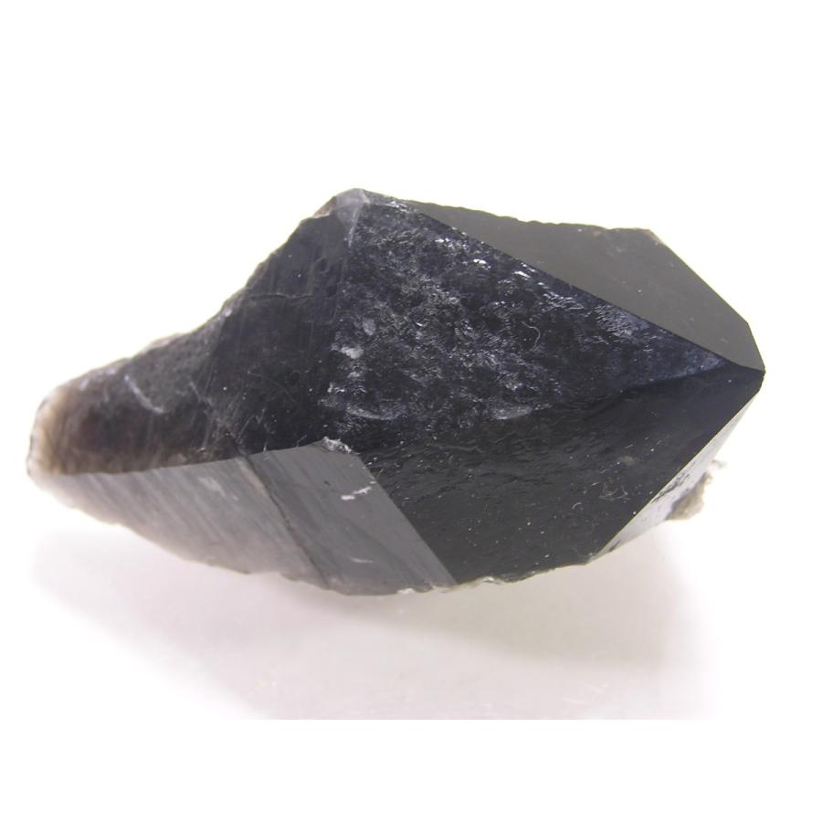 黒水晶 原石 邪気を払い除け強い波動を持つ黒い水晶 0427 4 風水天珠堂 通販 Yahoo ショッピング
