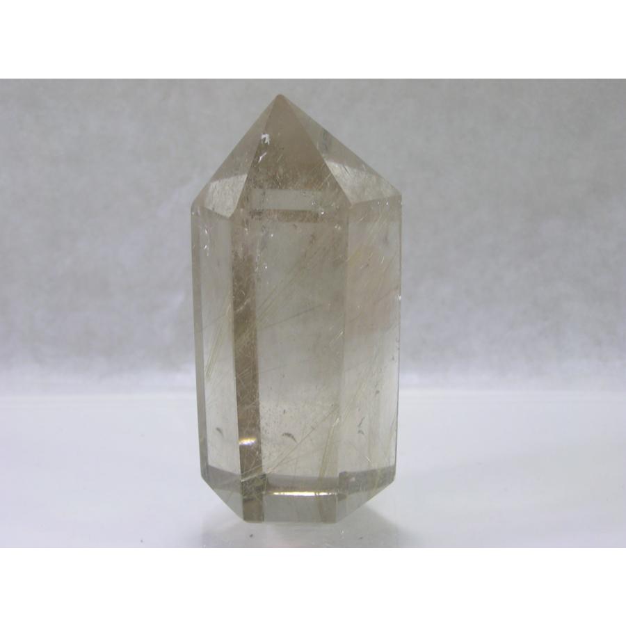 ブラジリアン/ゴールドルチルクォーツ（針水晶）/磨き石（ポイント）天然水晶 ゴールドルチルクォーツポイント（金針水晶六角柱） 210701-6 : 風水天
